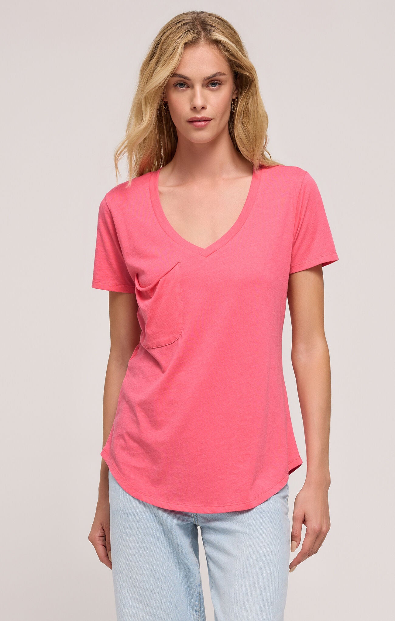POCKET TEE IN DISCO PINK BY Z SUPPLY