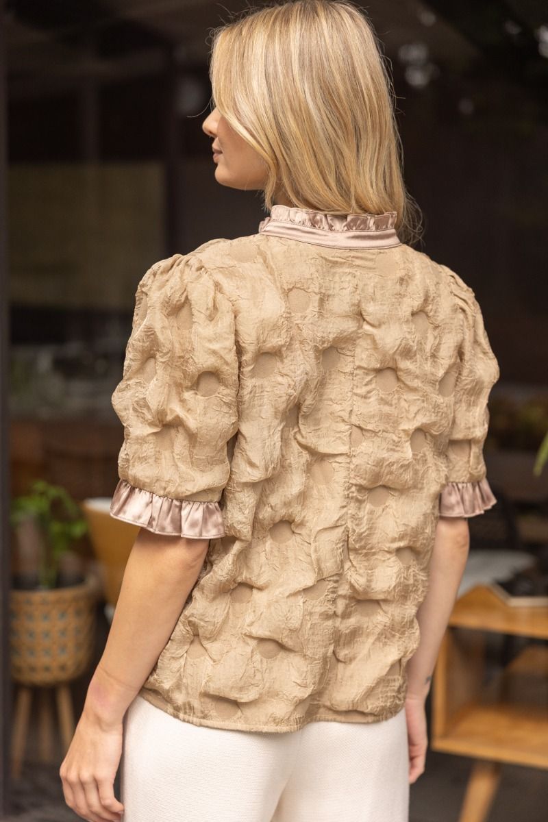 SATIN RUFFLED TEXTURED TOP