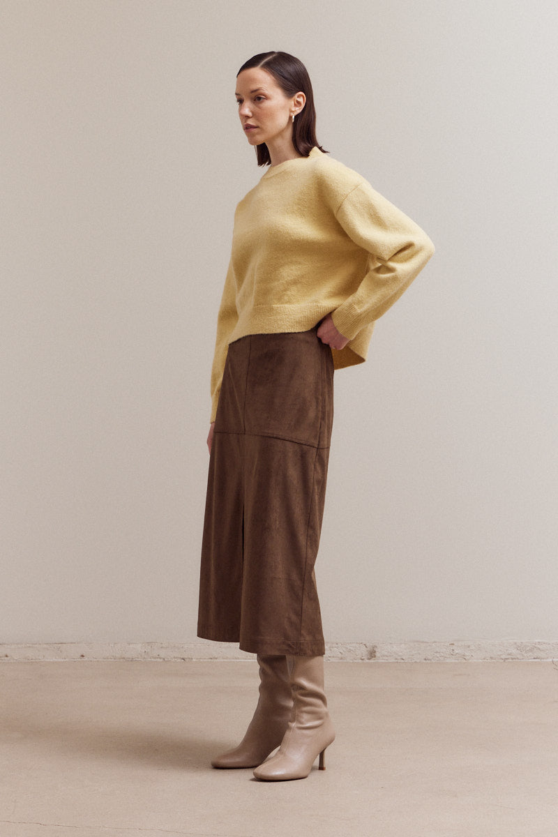 HONEY BUTTER COLORED SWEATER