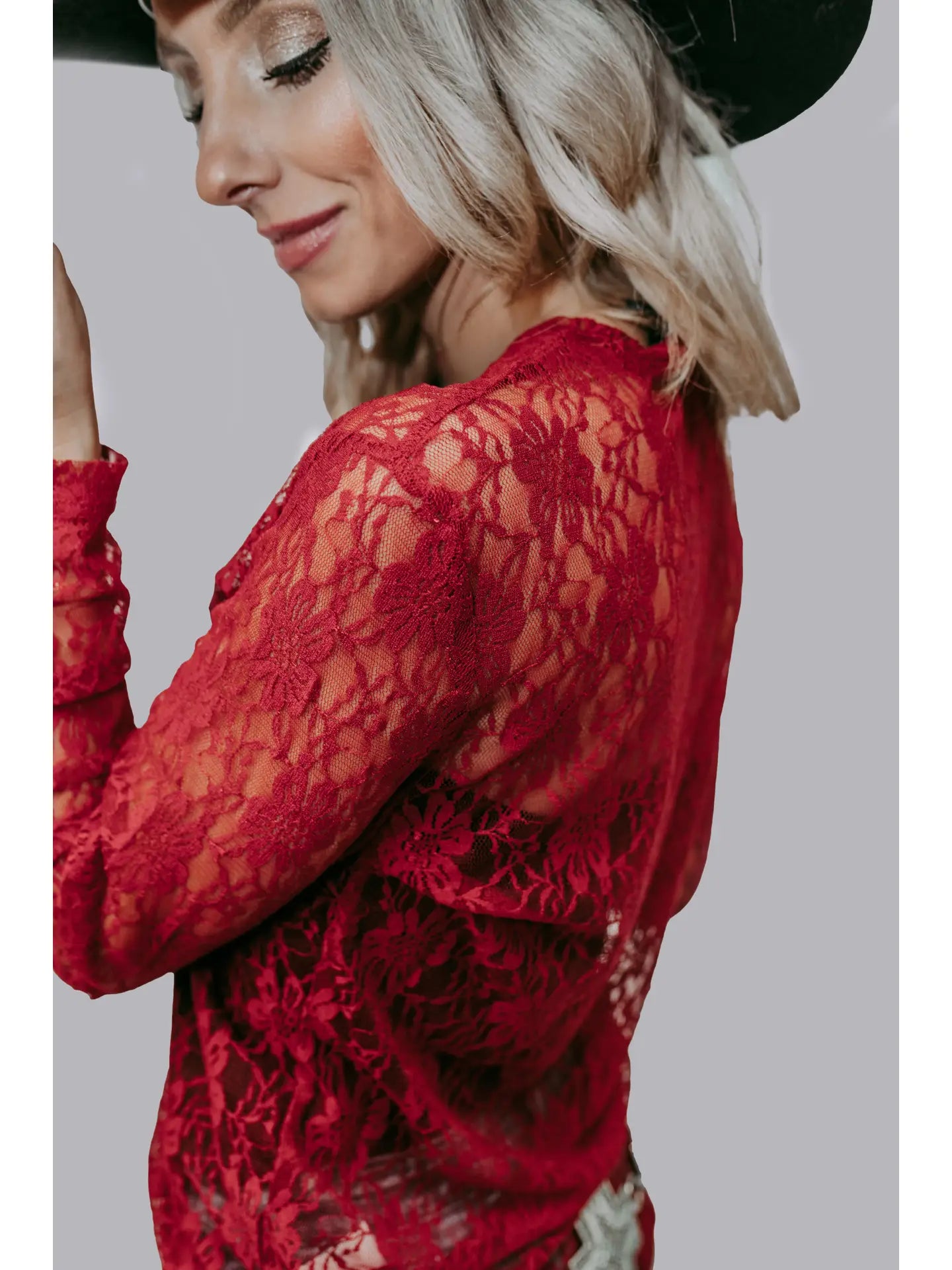 BURGANDY FLOWER LACE TOP