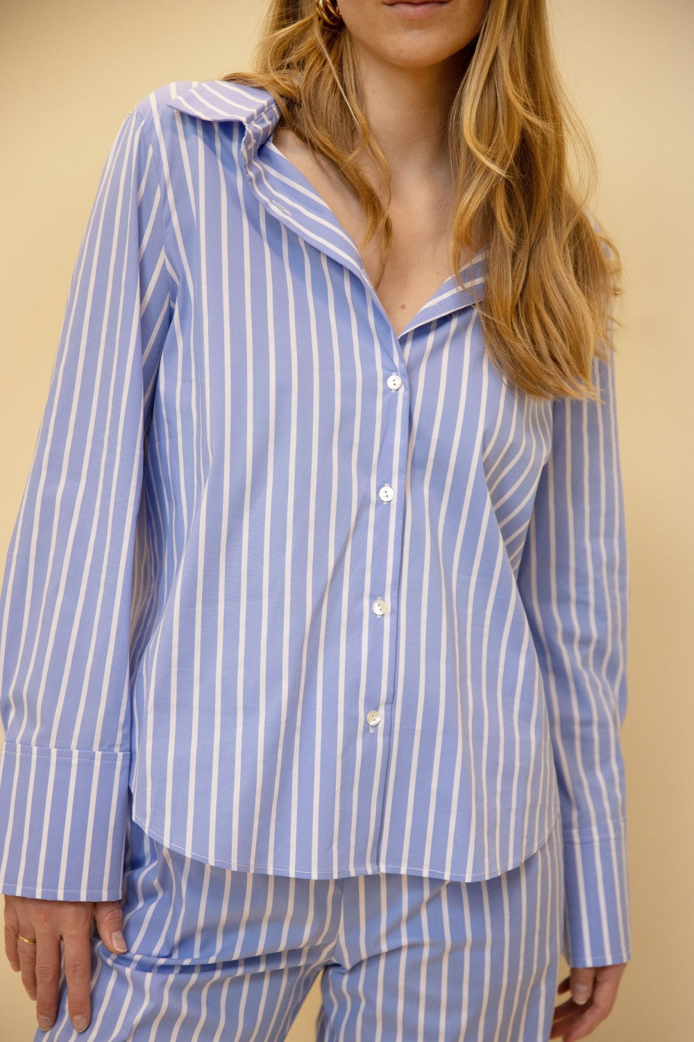 STRIPE POPLIN BUTTON UP SHIRT