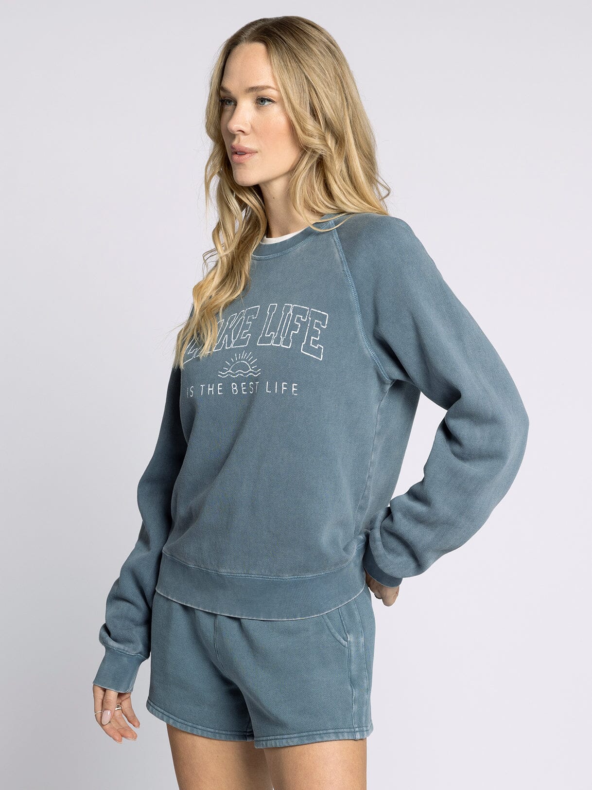 JORDAN BLUE LAKE LIFE SWEATSHIRT IN BLUE MIRAGE