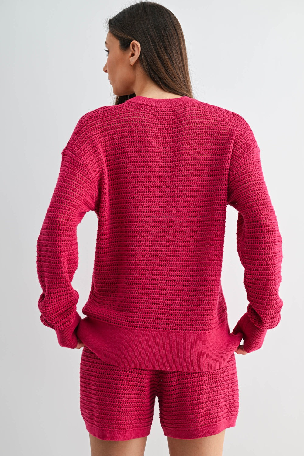 BREEZY CROCHET PULLOVER IN RASPBERY