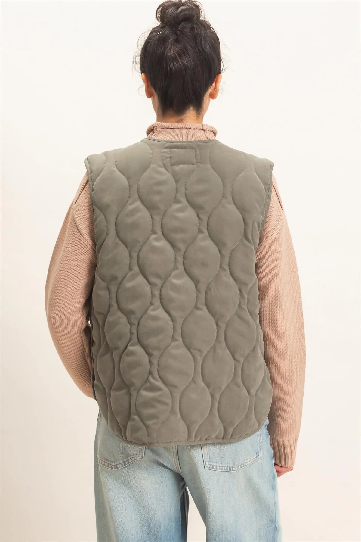 QUILTED VEST WITH POCKETS