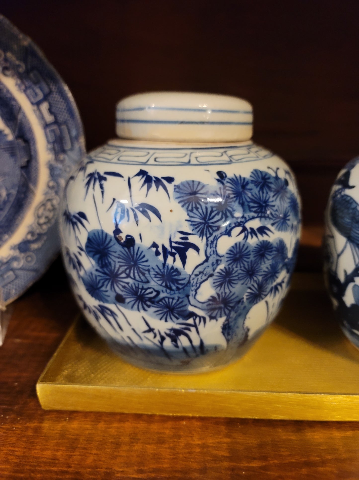 MEDIUM BLUE AND WHITE GINGER JAR - 3 DESIGNS