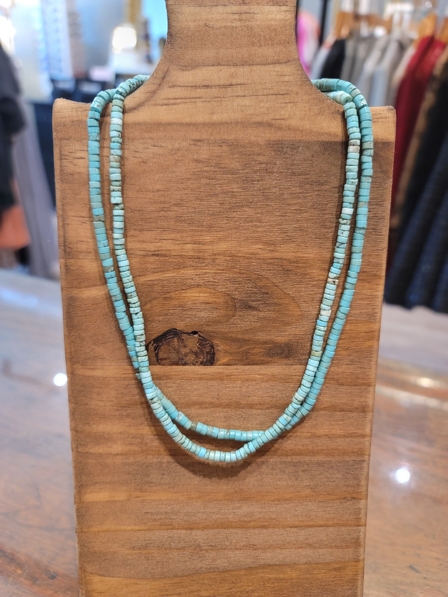 TURQUOISE BEAD NECKLACE