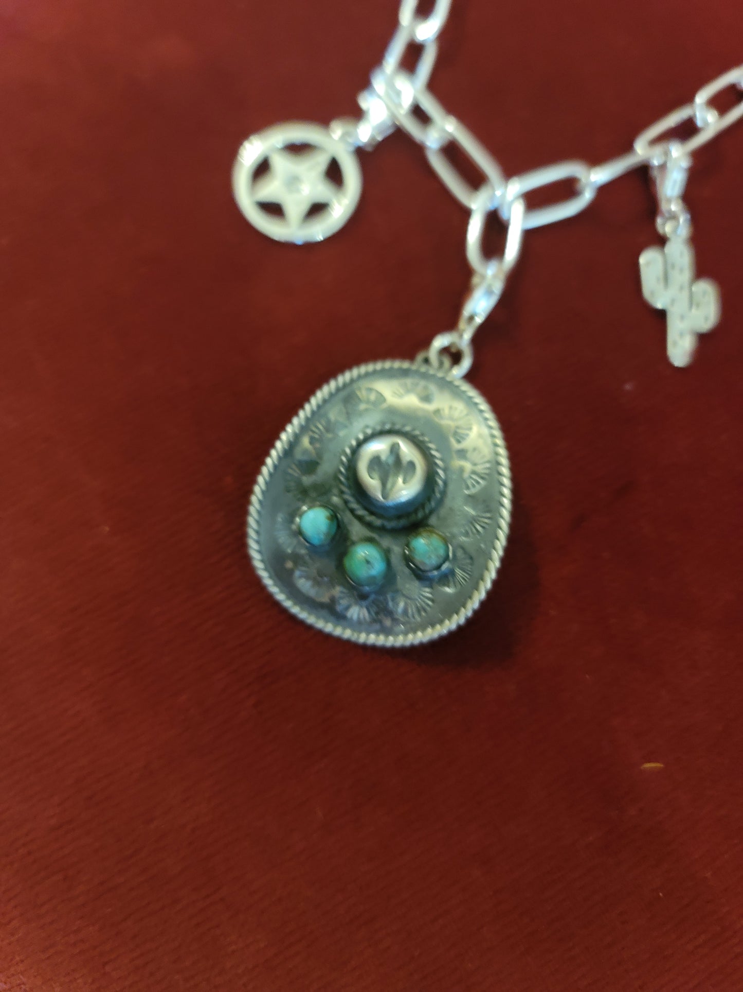 PAPERCLIP CHAIN WITH CHARMS
