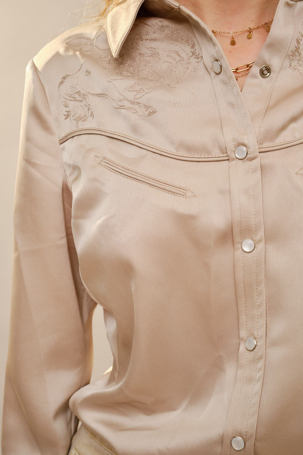 SATIN WESTERN EMBROIDERED PEARL SNAP