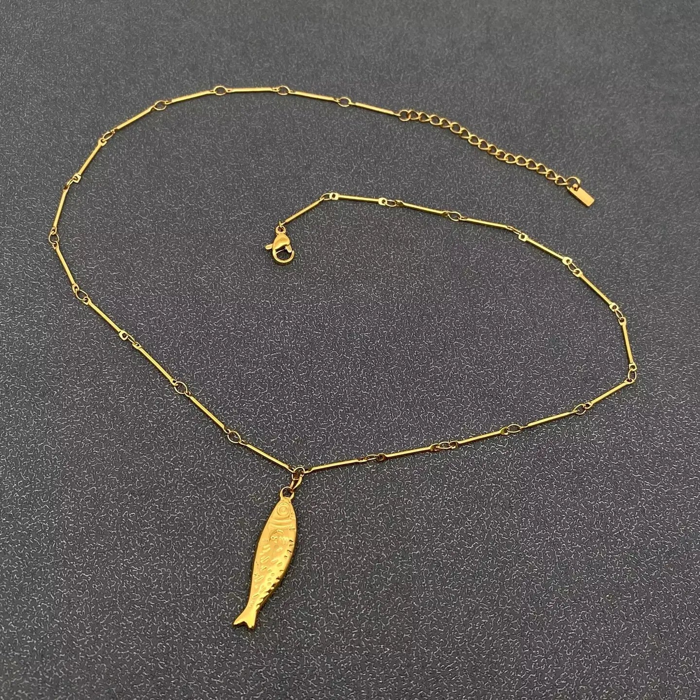 GOLD PLATED FISH CHARM NECKLACE