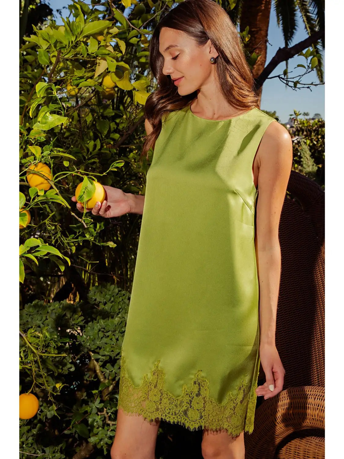 SLEEVELESS LACE TRIM DRESS