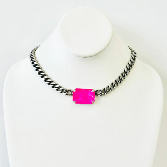 DARCY NECKLACE IN ELECTRIC PINK BY TOVA