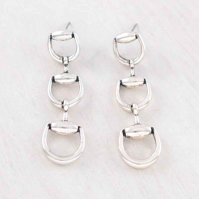 SILVER TRENDY HORSEBIT EARRINGS