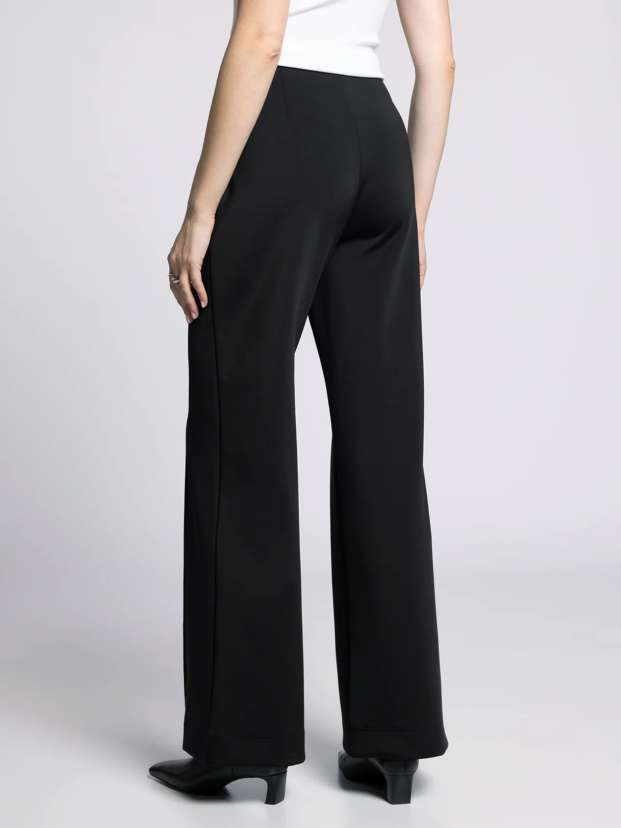 RHEA PANTS IN BLACK