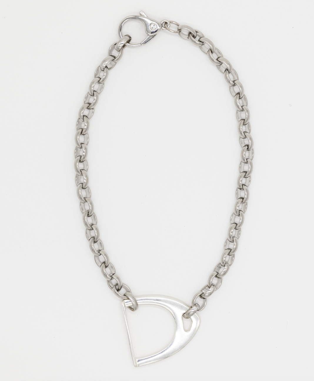 SILVER STIRRUP NECKLACE