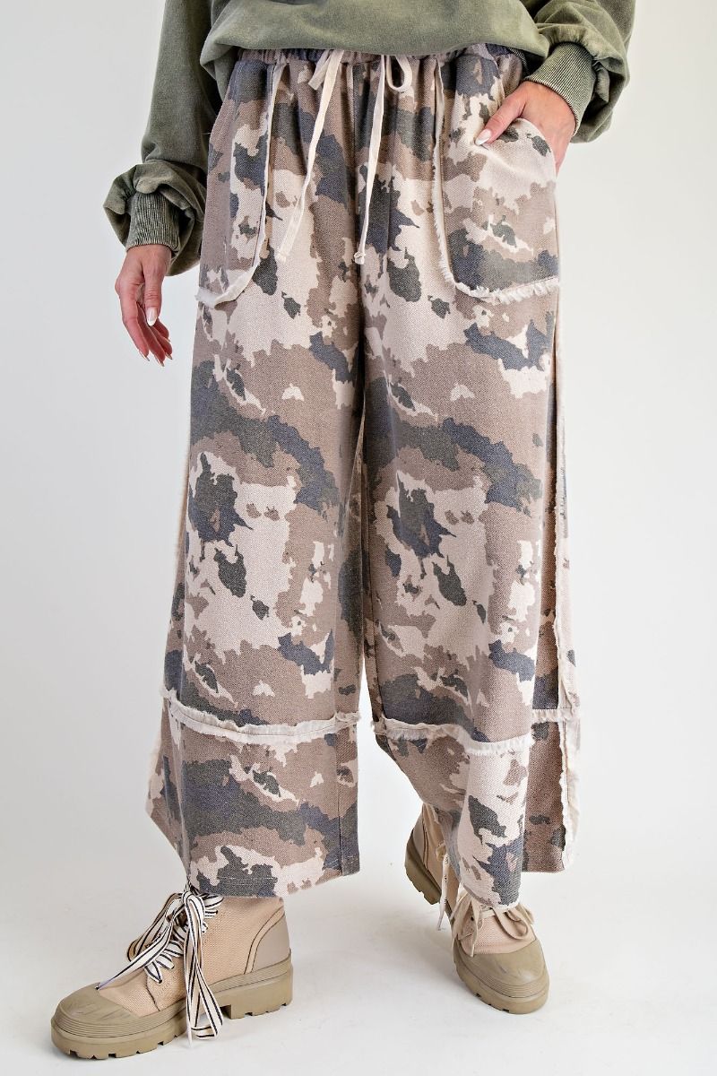 CAMOUFLAGE PRINT WASHED TERRY PANTS BY EASEL