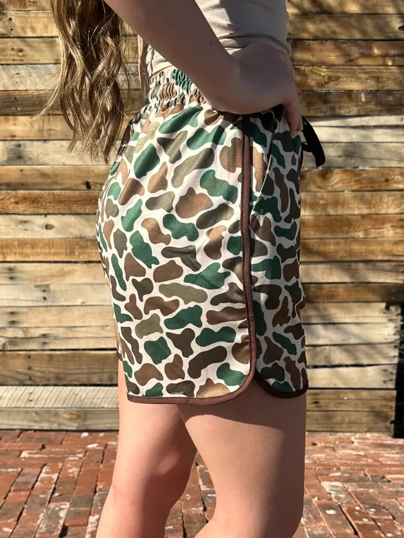 STAND DOWN CAMO SHORTS LONG HEM