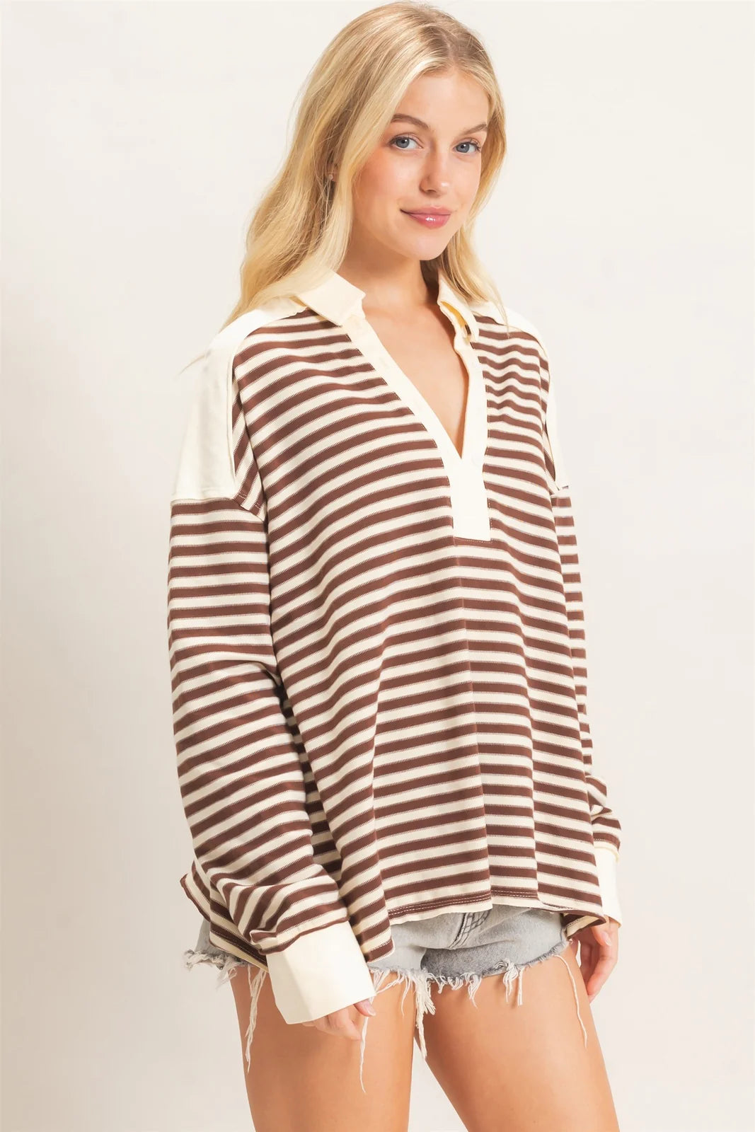 STRIPED HENLEY SWEATSHIRT IN CHESTNUT