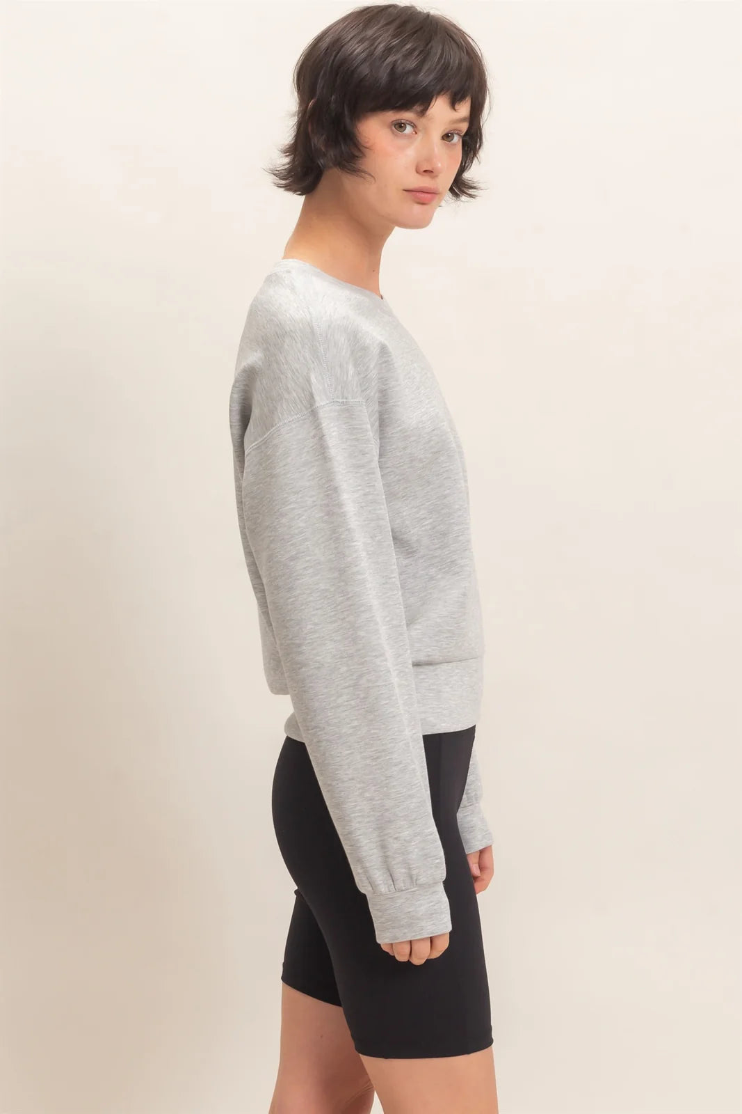 CREW NECK SWEATSHIRT - 2 COLORS