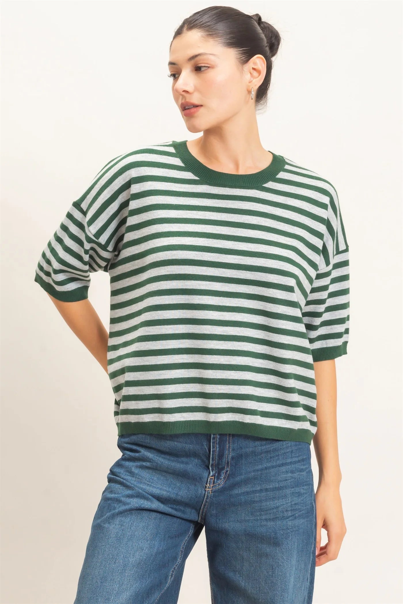 STRIPED CREW NECK SWEATER