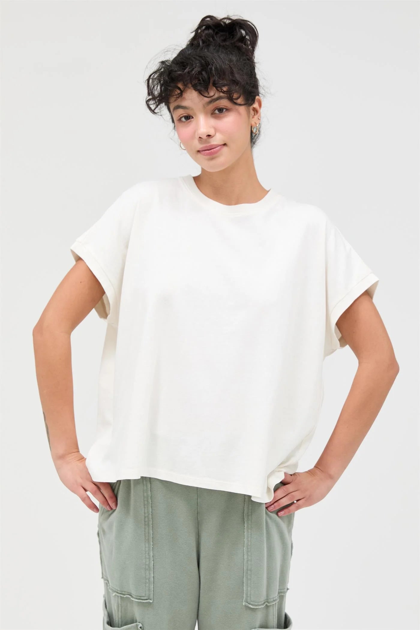 CAPPED SLEEVE OFF WHITE T SHIRT