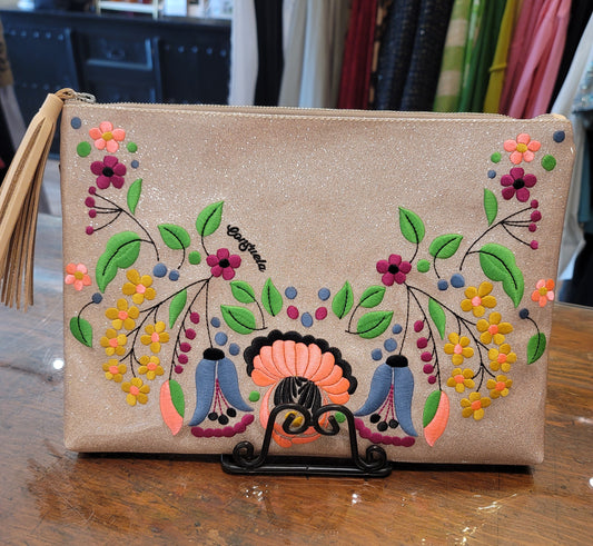 ELLIE TAKE ME OUT CLUTCH BY CONSUELA