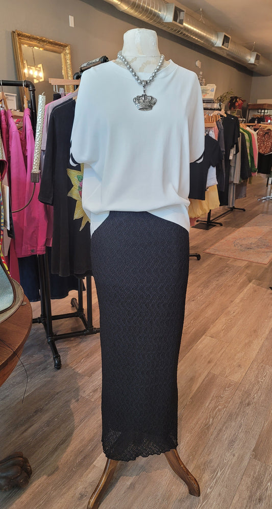 BLACK MIDI LACE SKIRT