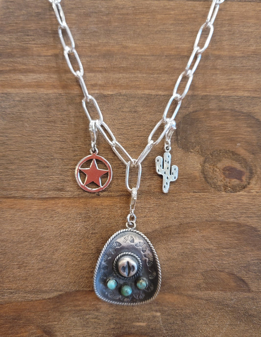 PAPERCLIP CHAIN WITH CHARMS