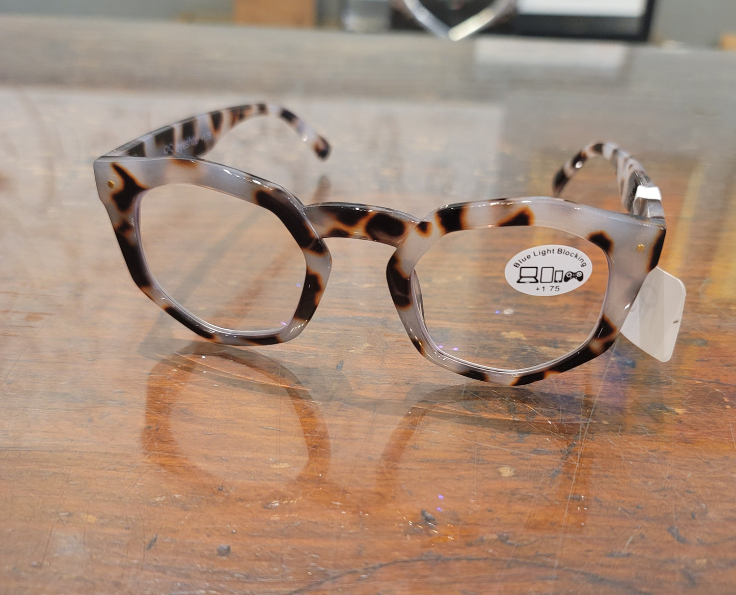 NEW READERS MULTIPLE STYES